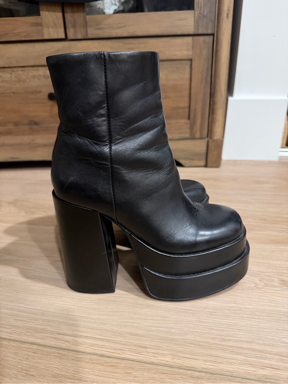 Steve Madden Black Leather Platform Ankle Boots